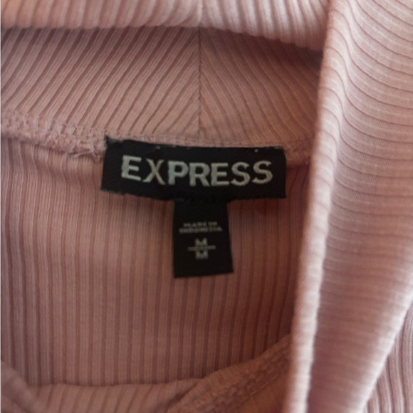 Express Blush Ribbed Top - Picture 2 of 2